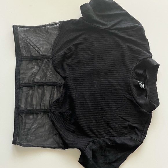 Mesh bottom t-shirt - Picture 1 of 3
